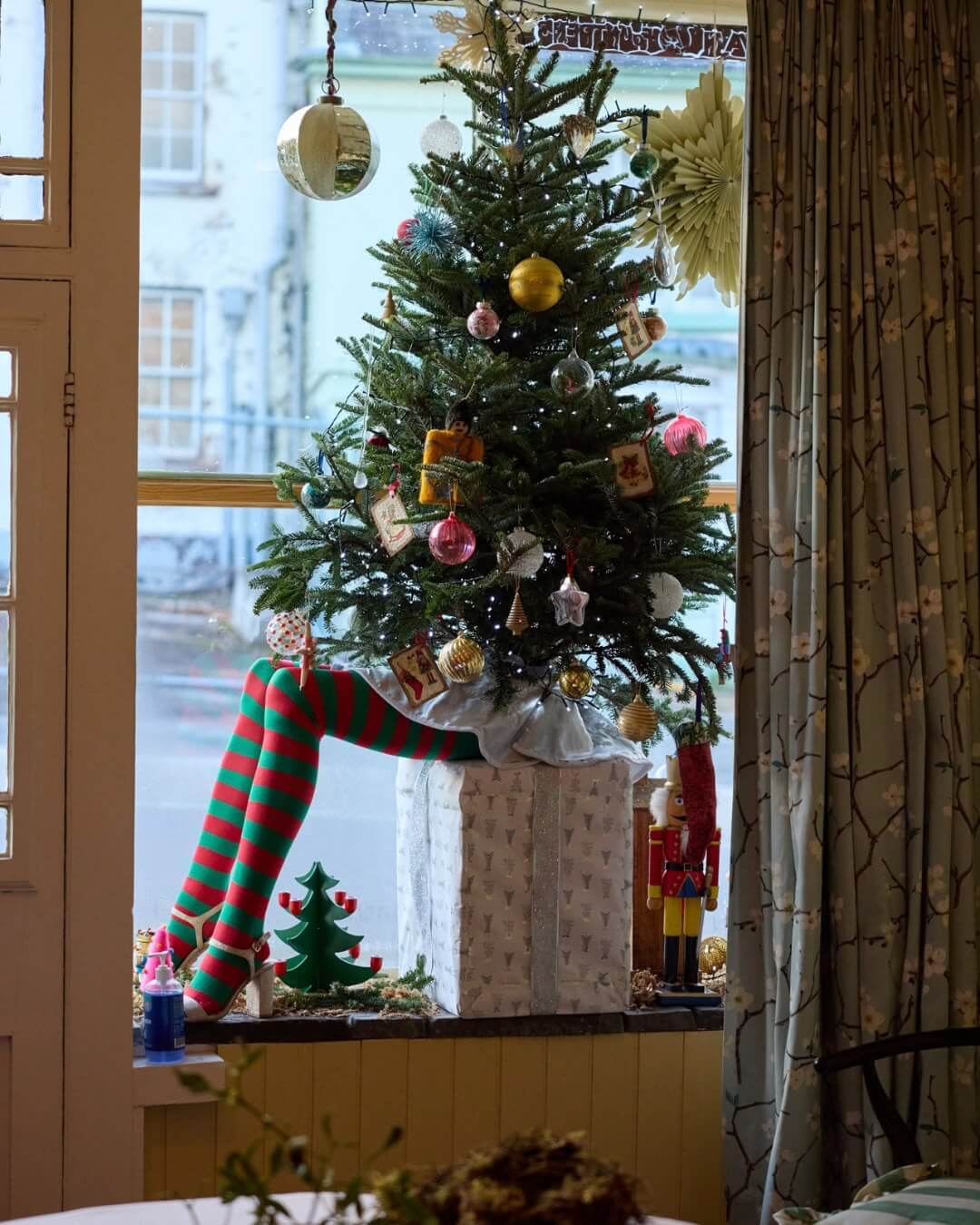 christmas-weekend-gloucestershire-wreath-making-newnham